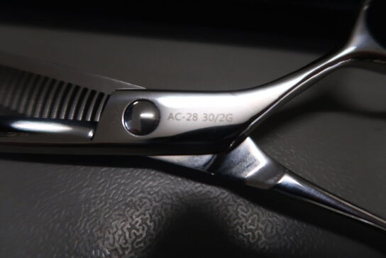 Frisørsaks PS NIELSEN HAIR CARE AC-28 30/2G