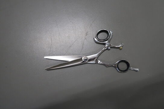 Frisørsaks PS NIELSEN HAIR CARE A-7 6.0