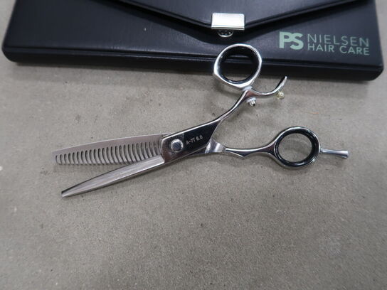 Frisørsaks PS NIELSEN HAIR CARE A-7T 6.0
