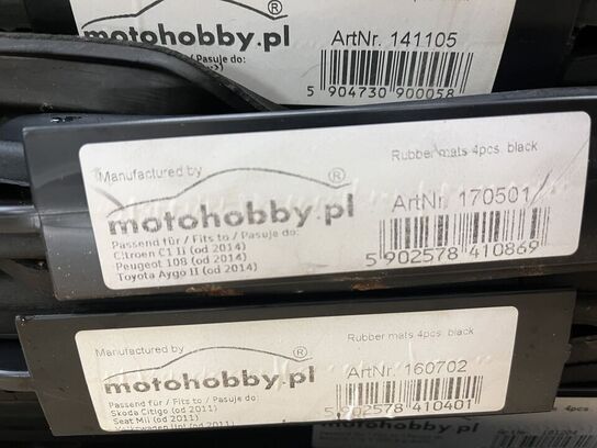 44 stk. bilmåtter, ass. Farver og størrelser