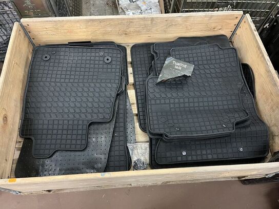 24 stk. bilmåtter, ass. Farver og størrelser