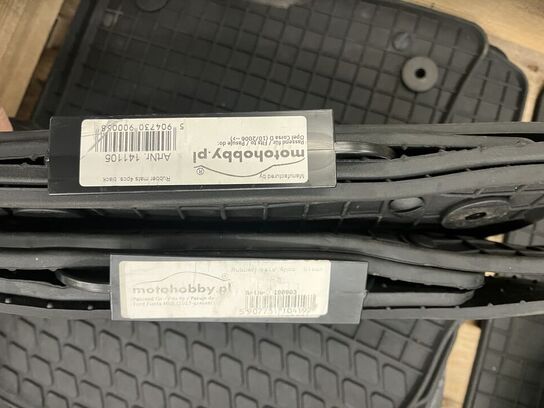 24 stk. bilmåtter, ass. Farver og størrelser