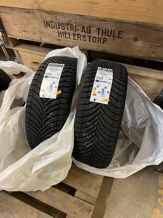 2 stk. bildæk BRIDGESTONE TURANZA 205/45 R17
