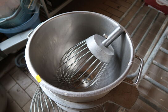 Røremaskine BJØRN VARIMIXER 1987 R60 med div. skåle og tilbehør