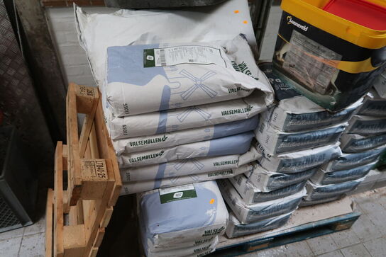 Palle med div. mel NATURAKS, VALSE MØLLEN