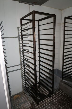 8 stk. stikvogne med div. Bageplader