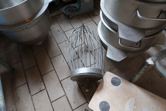 Røremaskine BJØRN VARIMIXER 1987 R60 med div. skåle og tilbehør