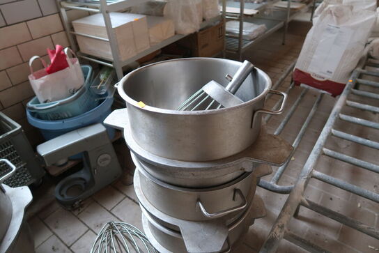 Røremaskine BJØRN VARIMIXER 1987 R60 med div. skåle og tilbehør