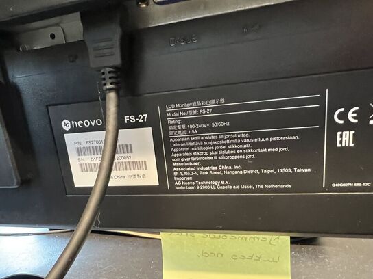 2 stk. NEOVO 27" skærme, tastatur, headset og dockingstation