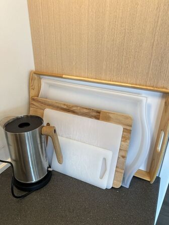 Alt indhold i skuffer og skabe