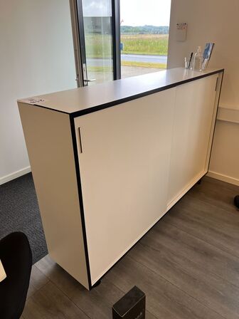 Reol/disk på hjul 179x118x41 cm (UDEN INDHOLD)