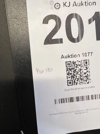 Elhævesænkebord, kontorstole, stole, IT udstyr samt skuffedarier