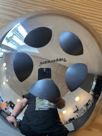 Serveringsvogn inkl. indhold