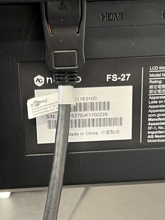 2 stk. NEOVO 27" skærme, tastatur, mus og dockingstation