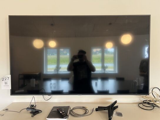 65" 4K Smart TV SAMSUNG UE65RU6025K inkl. fjernbetjening