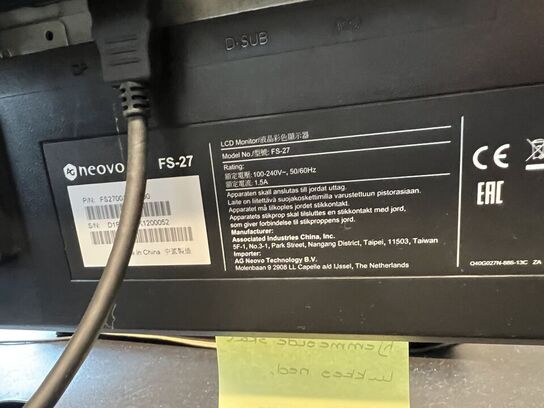 2 stk. NEOVO 27" skærme, tastatur, headset og dockingstation