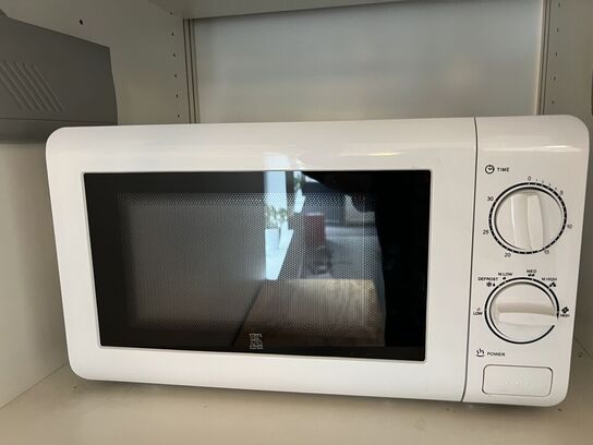 Alt indhold i skuffer og skabe