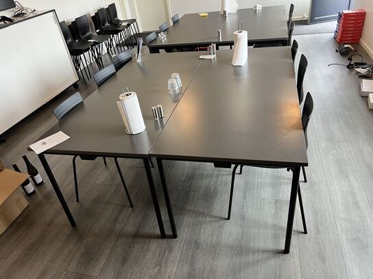 2 stk. konferenceborde HOLMRIS m. 6 stk. GROOVY stole