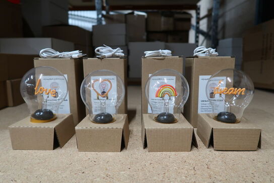 4 stk. ass. LED genopladelig - trådløs pære