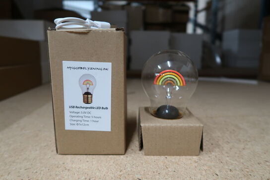 4 stk. RAINBOW LED genopladelig - trådløs pære