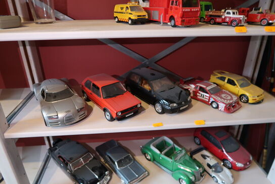 5 stk. legetøjsbiler