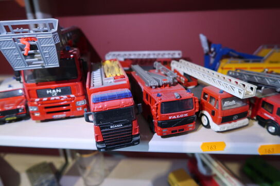 Div. Legetøjsbrandbiler m.m.