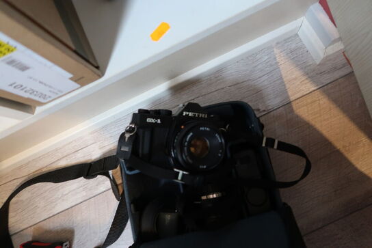 Kamera PETRI GX-1 samt div. Objektiver PETRI m.m.