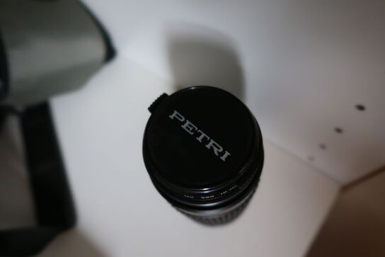 Kamera PETRI GX-1 samt div. Objektiver PETRI m.m.