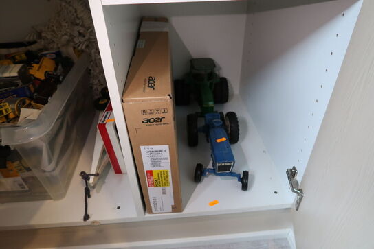 2 stk. legetøjstraktorer FORD m.fl.