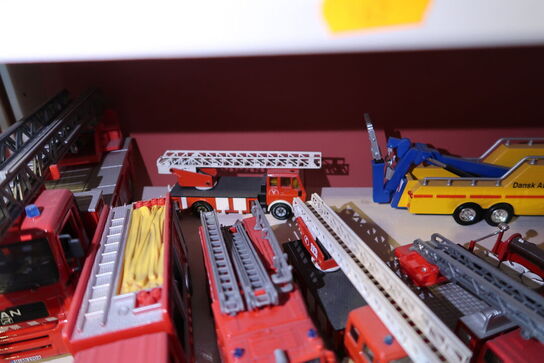 Div. Legetøjsbrandbiler m.m.