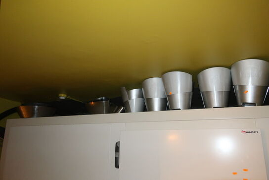 Div. Drinksspande RED BULL m.fl.