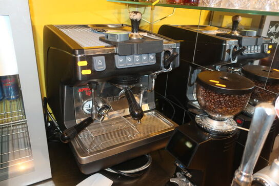 Espressomaskine NUOVA Simonelli Appia Life V GR1