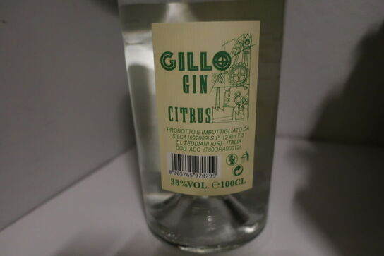 1 fl. Gin GILLO