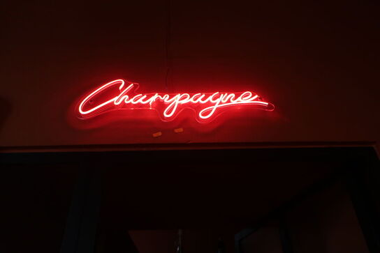 Lysskilt "Champagne"