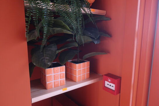 Div. Krukker og kunstige planter