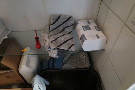 Div. Rengøringsartikler og rengøringsmidler