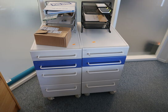 Skrivebord, kontorstole, reol, skabe, skuffemoduler RUMAS m.m.