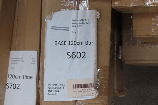 Palle med blandet vinhylder