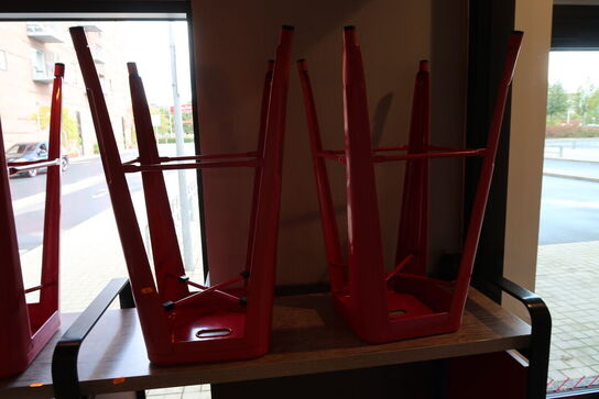 Barbord med 5 stk. barstole