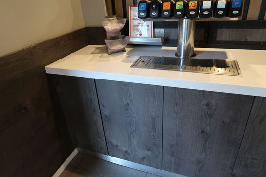 Disk med indhold (sodavandsdispenser medfølger)