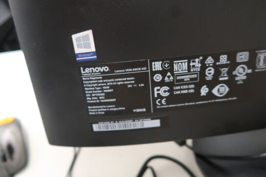 All in one computer LENOVO V530-24ICB AIO, labelprinter BROTHER m.m.
