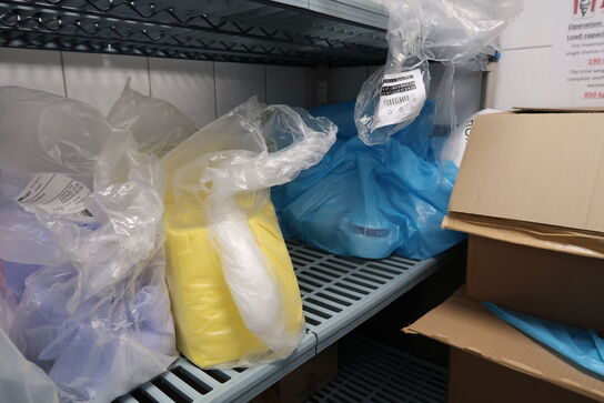 Fødevarereol METRO MAX med indhold