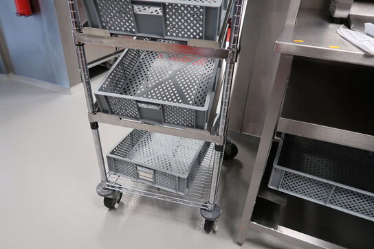 Stikvogn med indhold