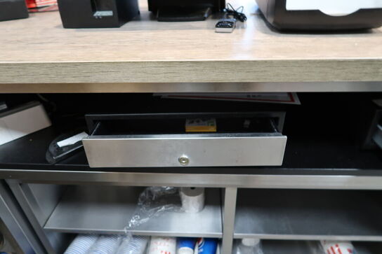 Kasseapparat CBE, bonprinter, pengeskuffe m.m. (betalingsterminal medfølger ikke)