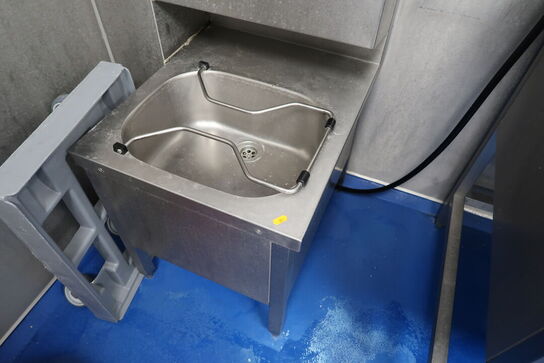 Håndvaskestation, papirdispenser, sæbedispenser m.m.