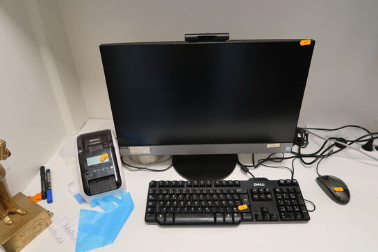 All in one computer LENOVO V530-24ICB AIO, labelprinter BROTHER m.m.