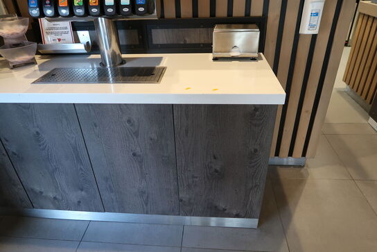 Disk med indhold (sodavandsdispenser medfølger)