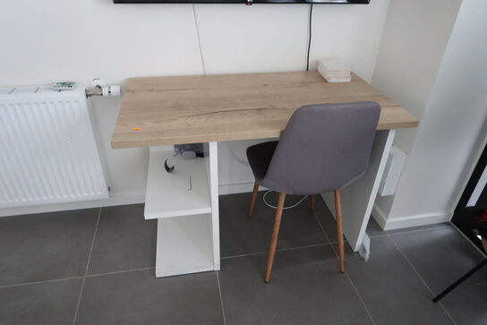 Bord med stol samt sofa