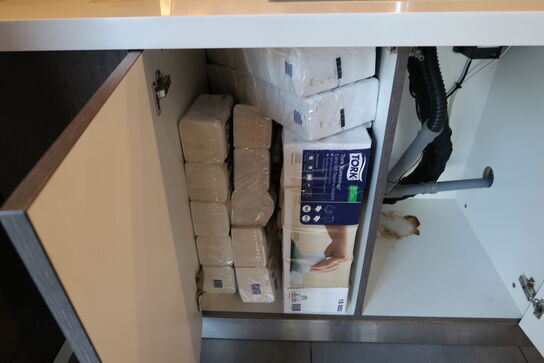 Disk med indhold (sodavandsdispenser medfølger)