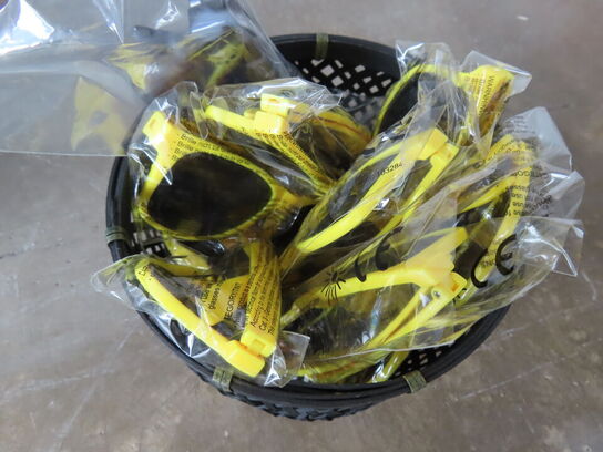 Blandede solbriller (25 - 30 stk)